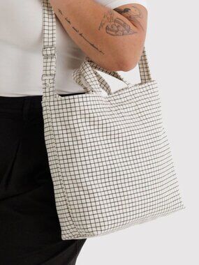 NEW BAGGU Horizontal Zip Duck Bag